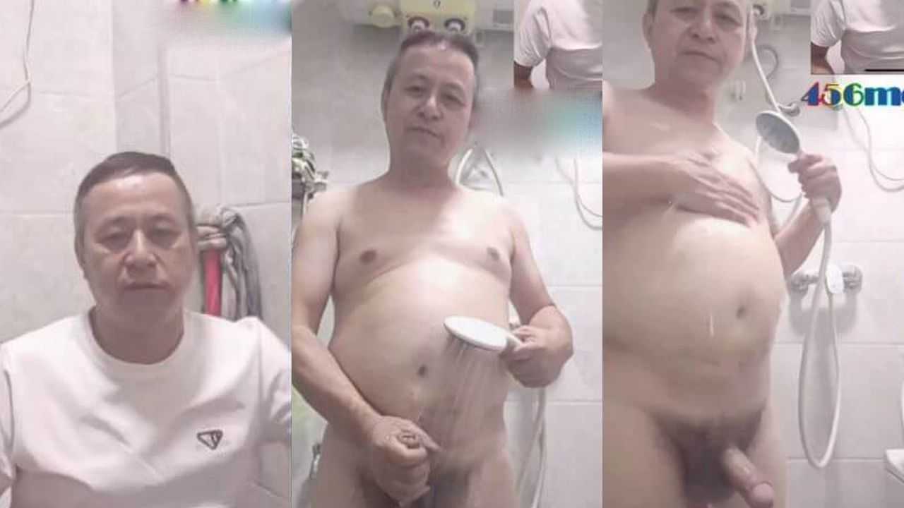 粗大屌帅叔洗澡秀玩大屌